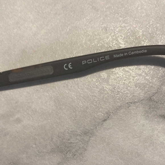 POLICE - Picture 12 of 14